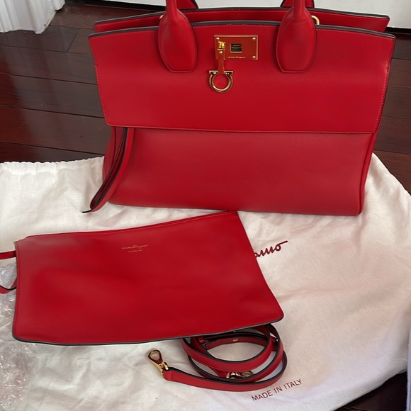Salvatore Ferragamo Red Leather Studio Bag - Picture 8 of 13
